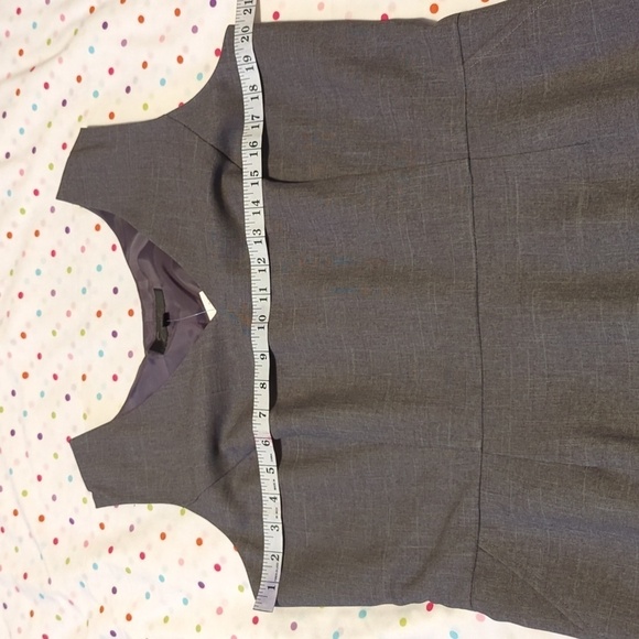 Emily Women's Grey 2 piece Jacket Dress. Size 12. - Picture 6 of 15